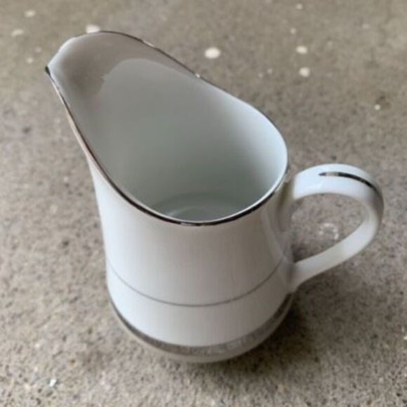 Premiere Fine China Dawn B9056 Creamer Pitcher Japan - Picture 3 of 6